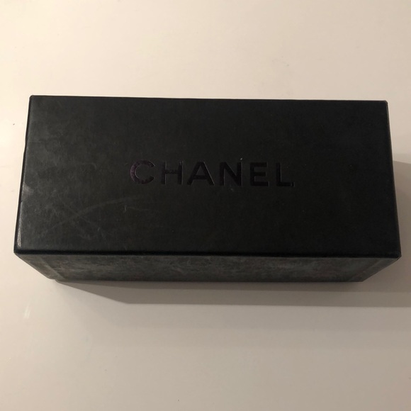 Chanel sunglasses - Picture 1 of 8